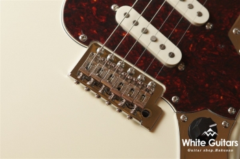 Paranormal Cyclone - Pearl White